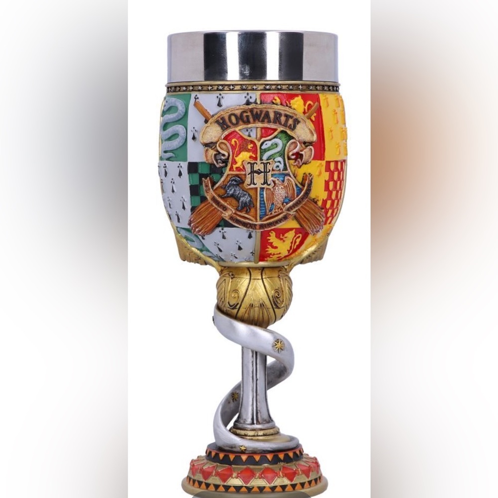 Hogwarts collectible goblet. Nemesis Now